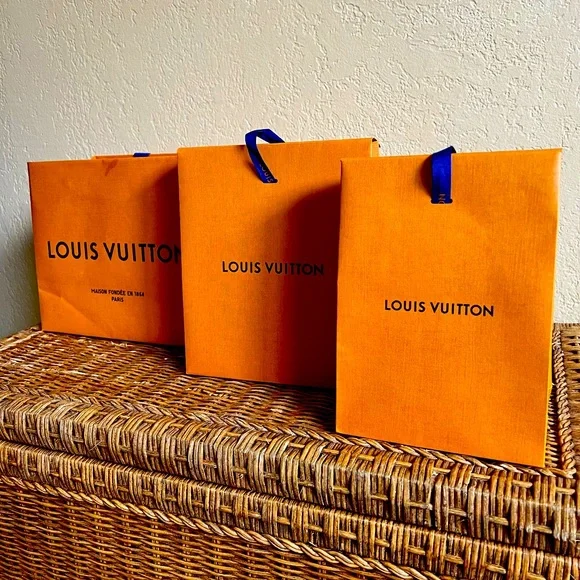 X3 Louis Vuitton shopping bags - Picture 1 of 16